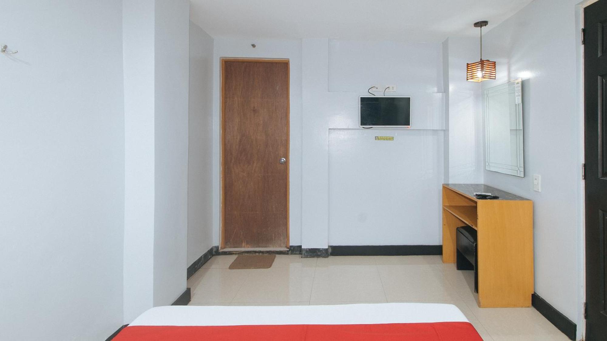 Reddoorz At Ranchotel Alabang Muntinlupa City Bagian luar foto
