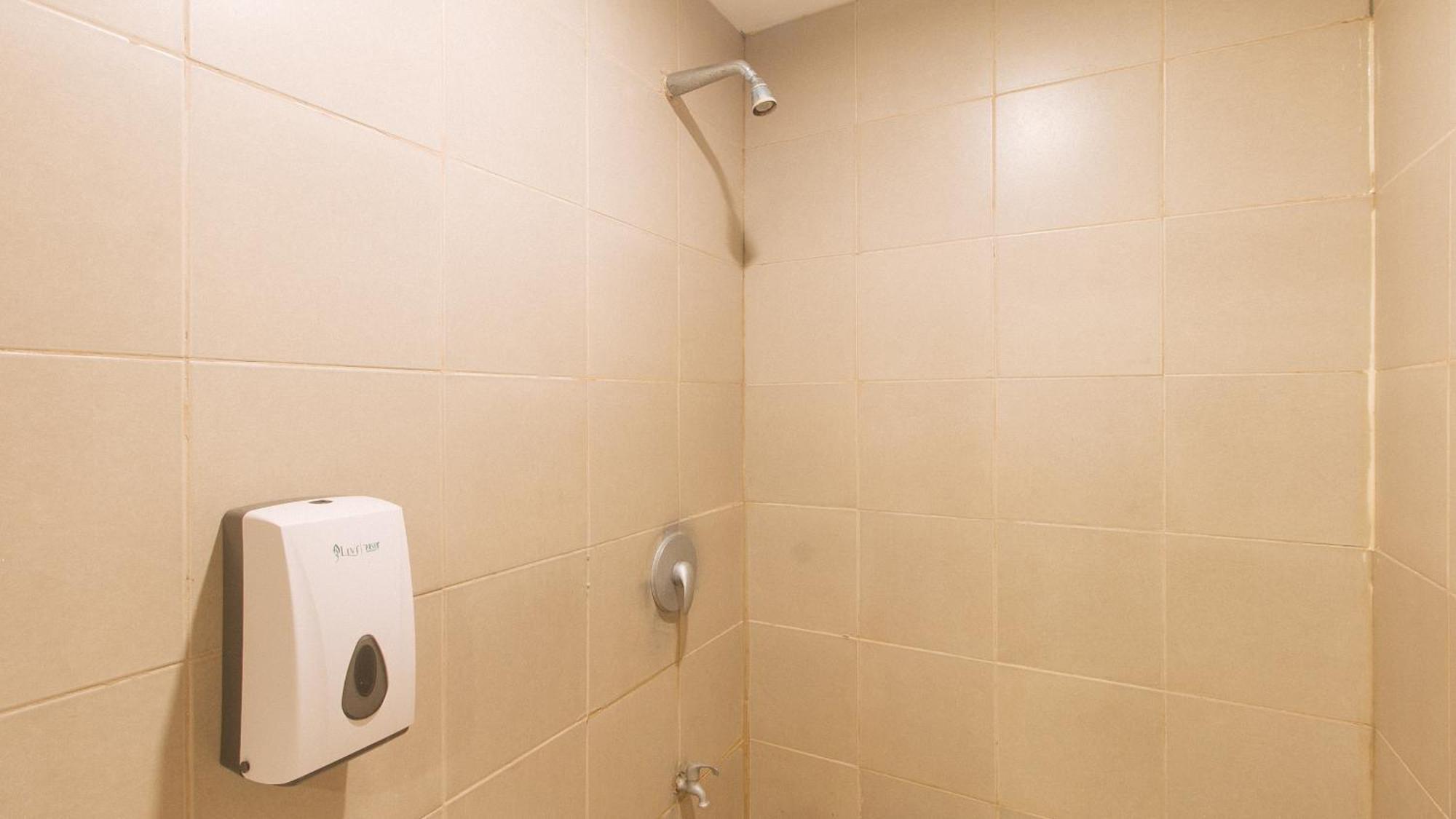 Reddoorz At Ranchotel Alabang Muntinlupa City Bagian luar foto
