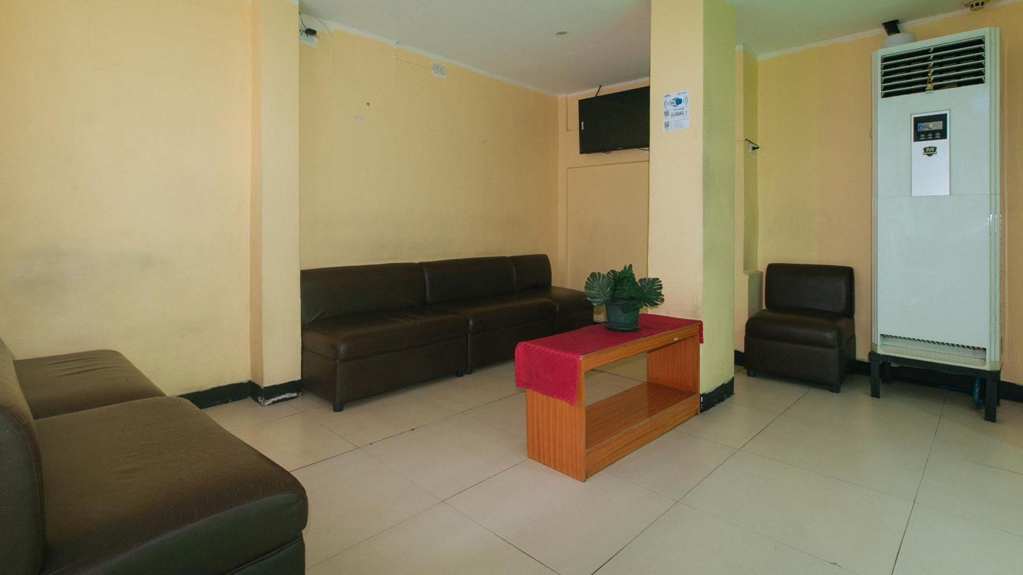 Reddoorz At Ranchotel Alabang Muntinlupa City Bagian luar foto
